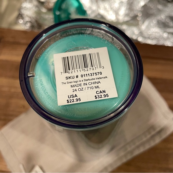 Starbucks Winter Holiday Color Changing Mint Green Venti Tumbler - Picture 5 of 14